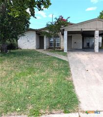 402 Skyline Avenue A, Killeen, TX 76541