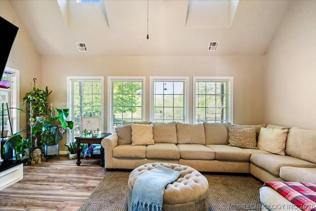 7603 E 534 Road, Claremore, OK 74019