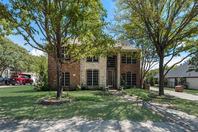 208 Stanford Court, Heath, TX 75032