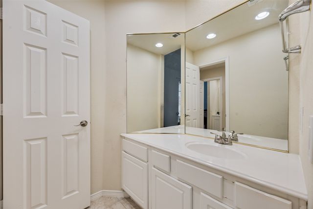 208 Stanford Court, Heath, TX 75032