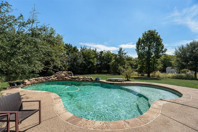 208 Stanford Court, Heath, TX 75032