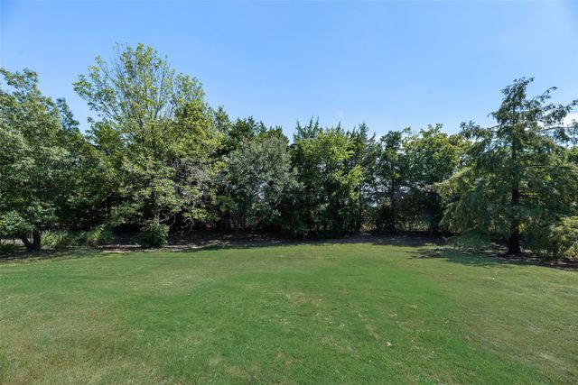 208 Stanford Court, Heath, TX 75032