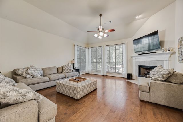 208 Stanford Court, Heath, TX 75032