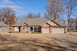 27204 S 125 Highway 9, Afton, OK 74331