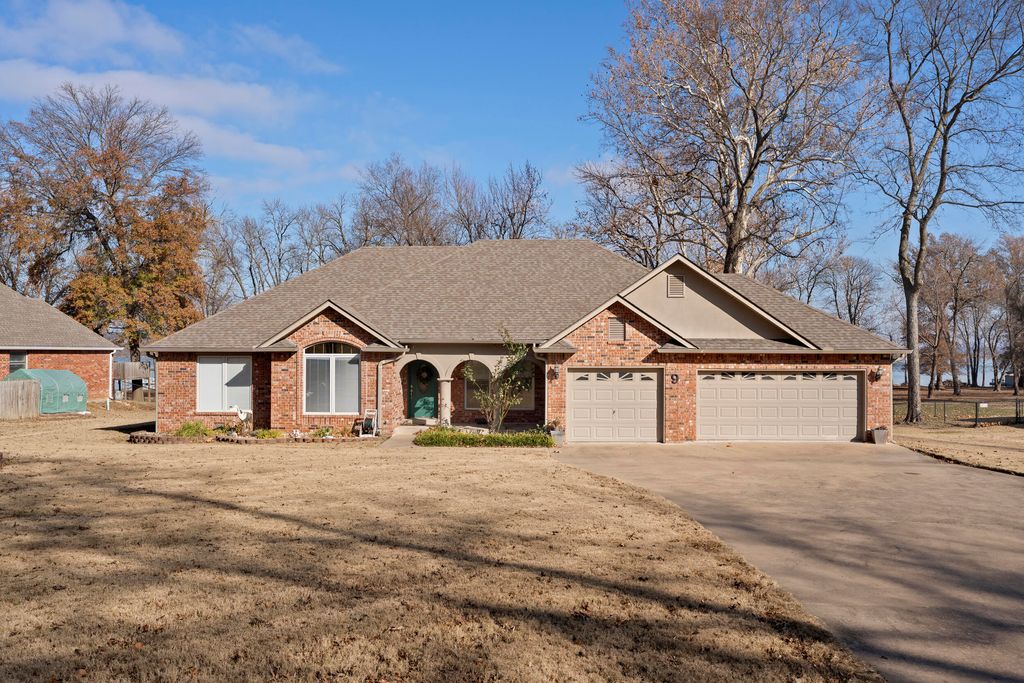 27204 S 125 Highway 9, Afton, OK 74331