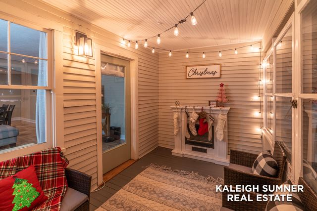 14849 16th Avenue, Marne, MI 49435