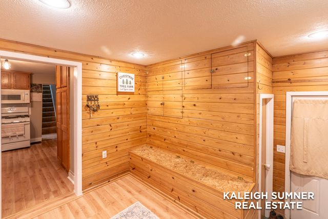 14849 16th Avenue, Marne, MI 49435