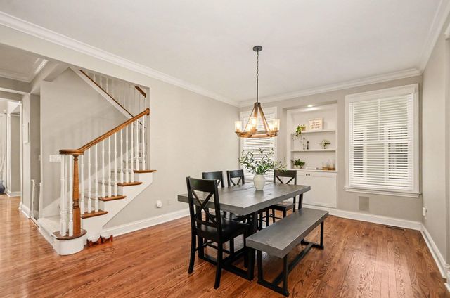 10 Riverbank Drive, Beverly Hills, MI 48025