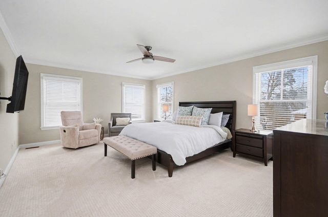 10 Riverbank Drive, Beverly Hills, MI 48025