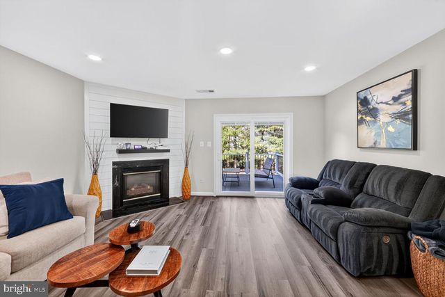 13486 GROUSERUN LN, Bristow, VA 20136