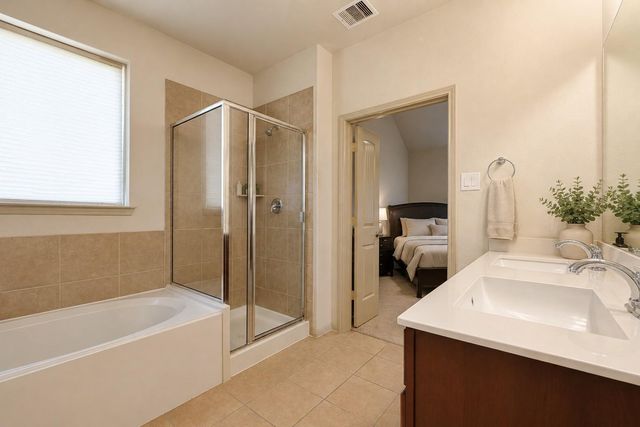 5804 Lawrence Court, Pearland, TX 77584