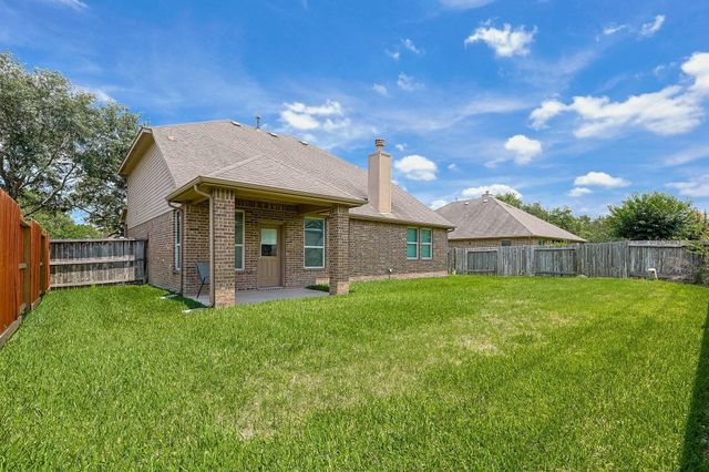 5804 Lawrence Court, Pearland, TX 77584