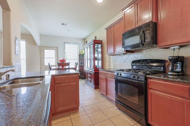 5804 Lawrence Court, Pearland, TX 77584