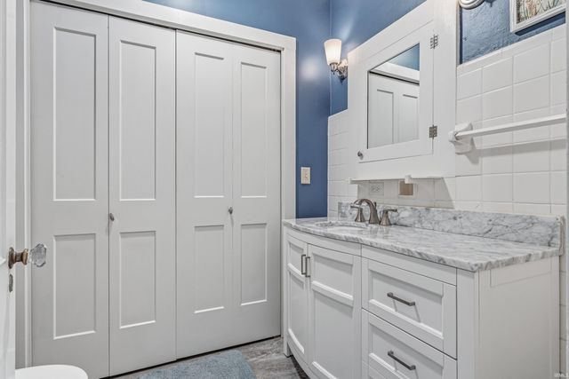 4207 Indiana Avenue, Fort Wayne, IN 46807