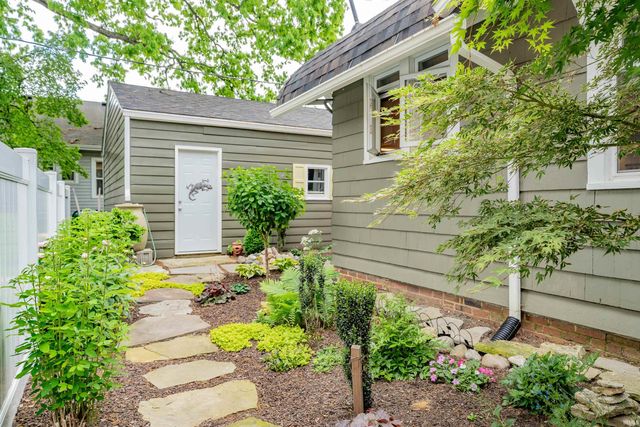 4207 Indiana Avenue, Fort Wayne, IN 46807