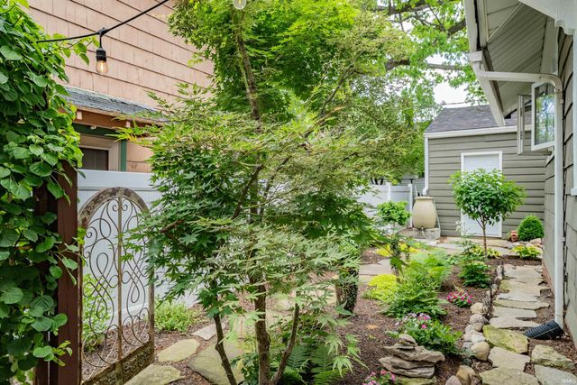4207 Indiana Avenue, Fort Wayne, IN 46807