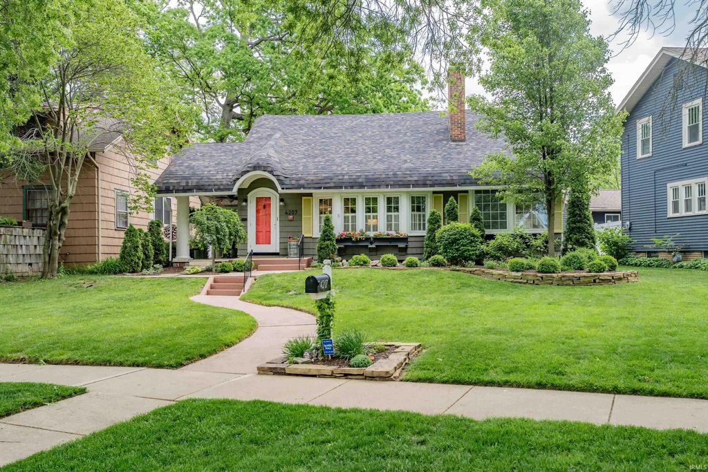 4207 Indiana Avenue, Fort Wayne, IN 46807