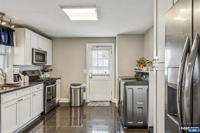 21 Ellington Street, East Orange, NJ 07017