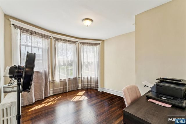 21 Ellington Street, East Orange, NJ 07017