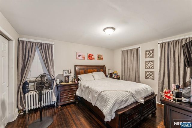 21 Ellington Street, East Orange, NJ 07017