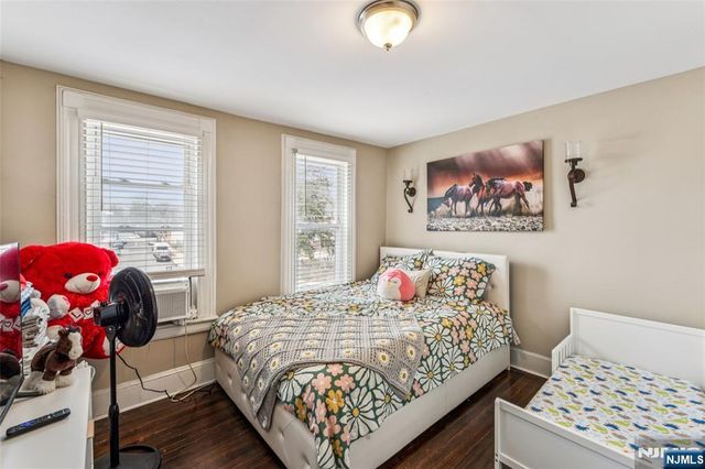 21 Ellington Street, East Orange, NJ 07017