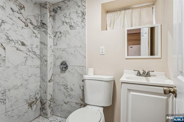 21 Ellington Street, East Orange, NJ 07017