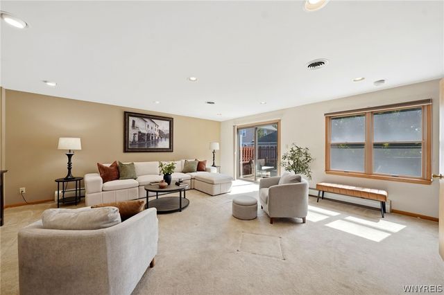 3925 Washington Street, Niagara Falls, NY 14305