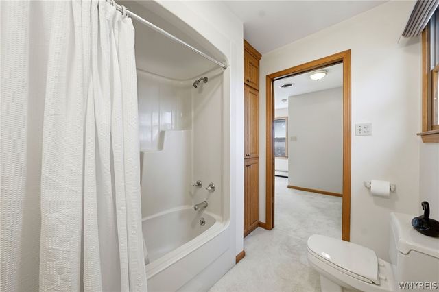 3925 Washington Street, Niagara Falls, NY 14305