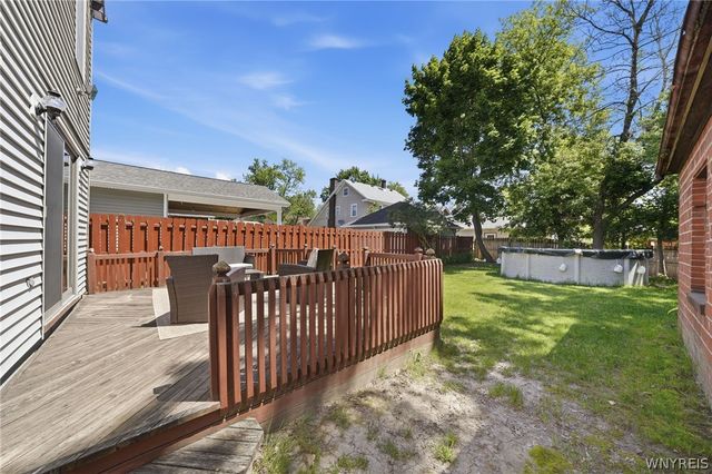 3925 Washington Street, Niagara Falls, NY 14305