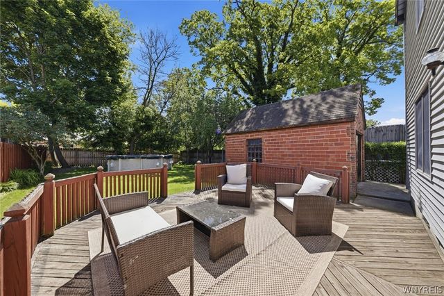 3925 Washington Street, Niagara Falls, NY 14305