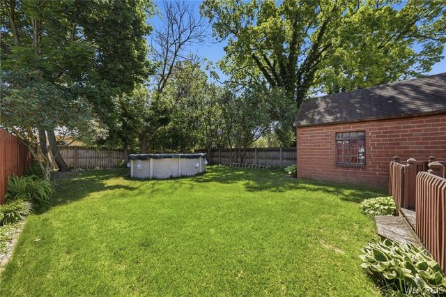 3925 Washington Street, Niagara Falls, NY 14305