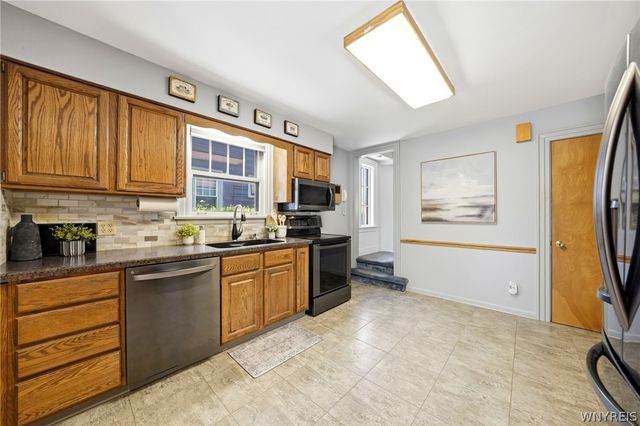 3925 Washington Street, Niagara Falls, NY 14305