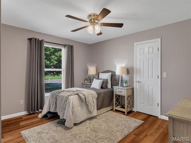 2215 Pine Lake Loop, Gray Summit, MO 63039