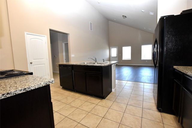 5725 RODERICK DR, Austin, TX 78724