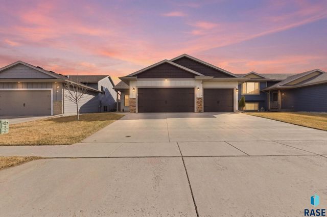 9413 W Liam St Street, Sioux Falls, SD 57106