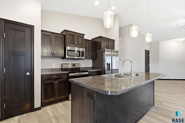 9413 W Liam St Street, Sioux Falls, SD 57106