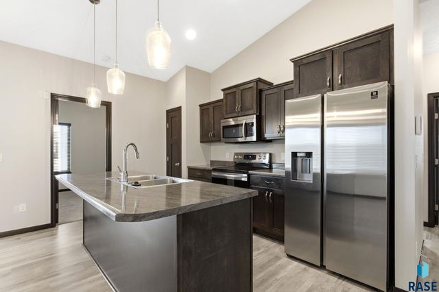 9413 W Liam St Street, Sioux Falls, SD 57106