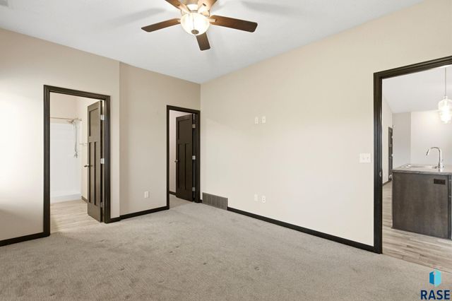 9413 W Liam St Street, Sioux Falls, SD 57106