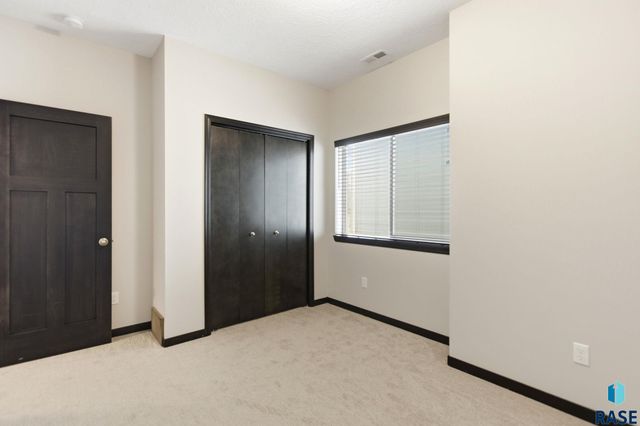 9413 W Liam St Street, Sioux Falls, SD 57106