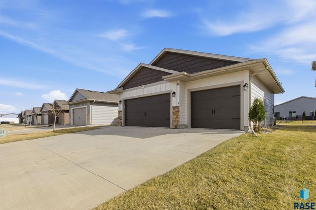 9413 W Liam St Street, Sioux Falls, SD 57106