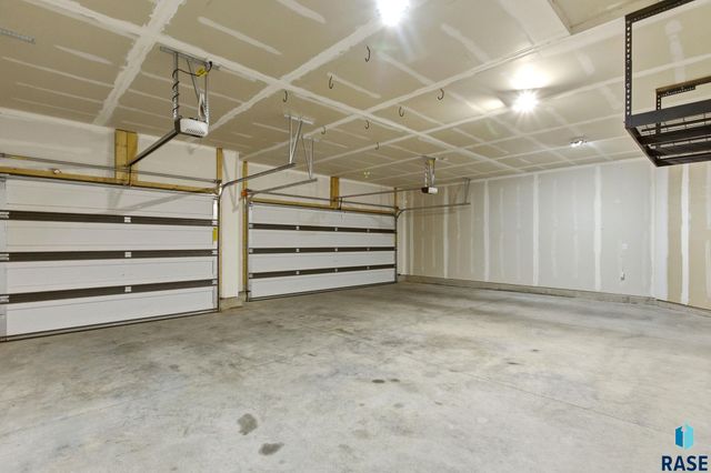 9413 W Liam St Street, Sioux Falls, SD 57106