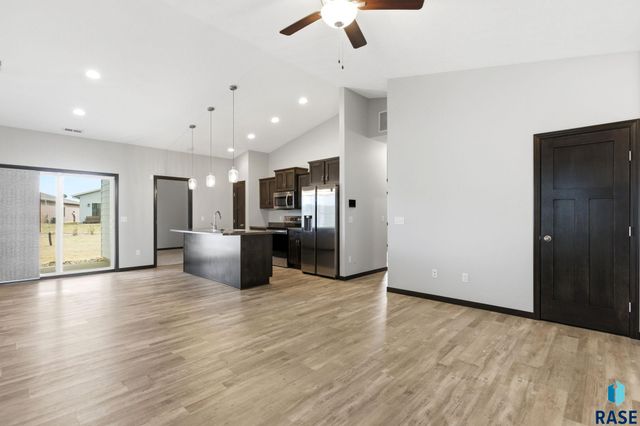 9413 W Liam St Street, Sioux Falls, SD 57106