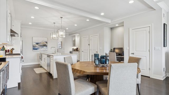 2341 W Roscoe Street 3W, Chicago, IL 60618