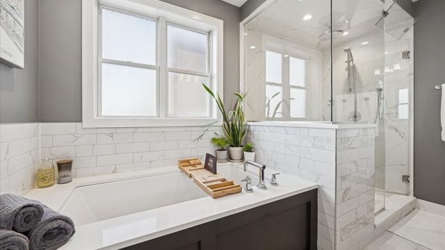 2341 W Roscoe Street 3W, Chicago, IL 60618