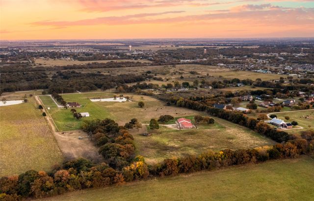 13633 Alexander Road, Pilot Point, TX 76258