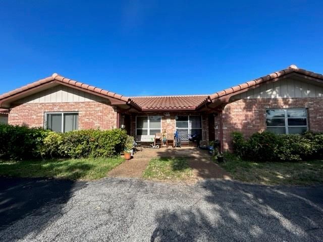 3720 NW 110th Ave, Coral Springs, FL 33065