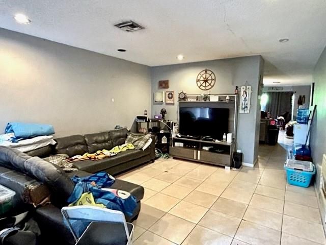 3720 NW 110th Ave, Coral Springs, FL 33065