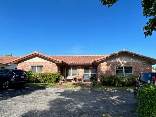 3720 NW 110th Ave, Coral Springs, FL 33065