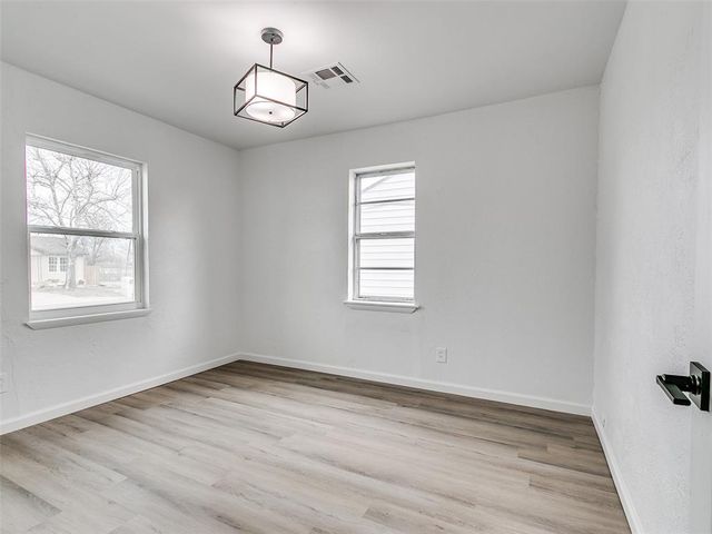 3320 SW 39th Street, Oklahoma City, OK 73119