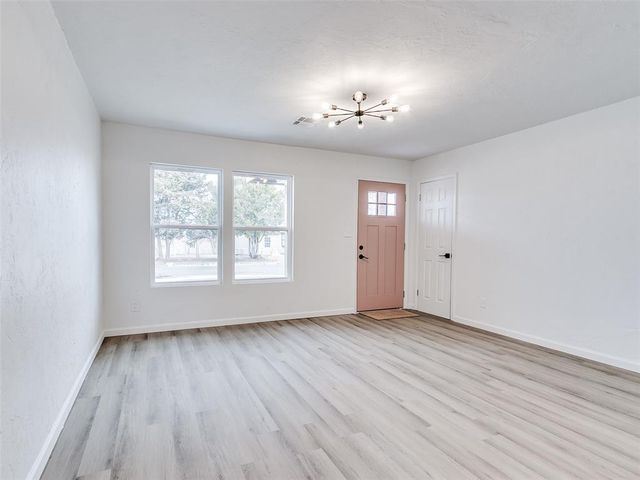 3320 SW 39th Street, Oklahoma City, OK 73119